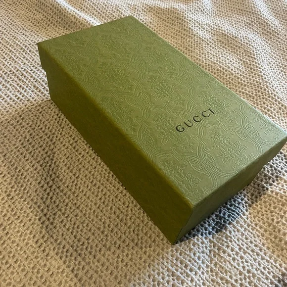 Gucci GG t-strap sandal size 38: US 8 - Picture 4 of 5